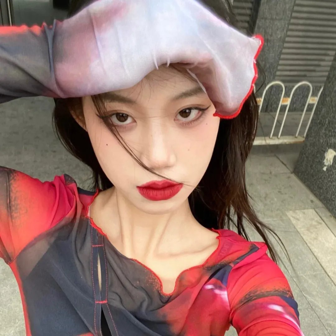 相逢时节月正圆